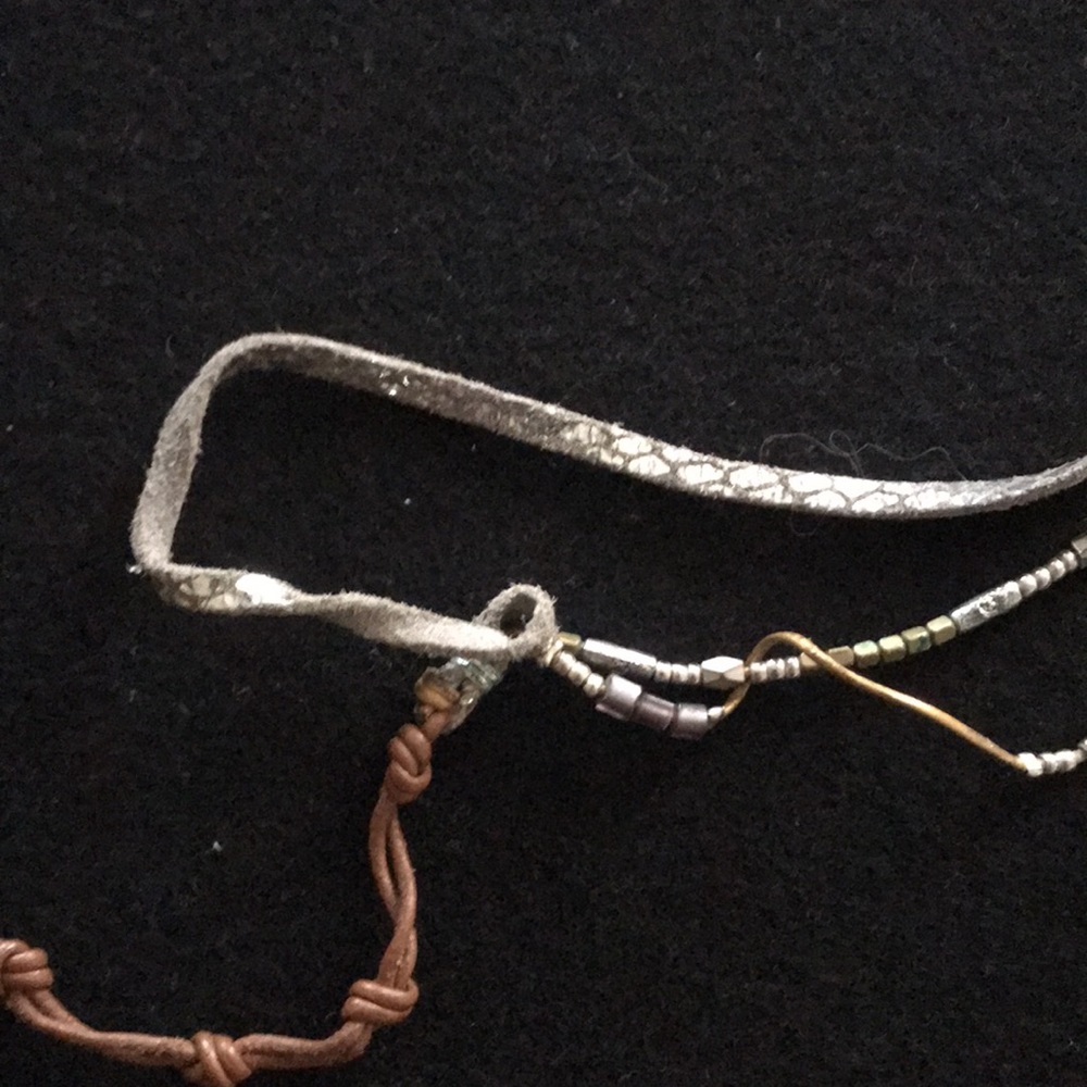 Nakamol wrap bracelet in silver gray and graphite tones with center glass bead - Picture 2 of 5